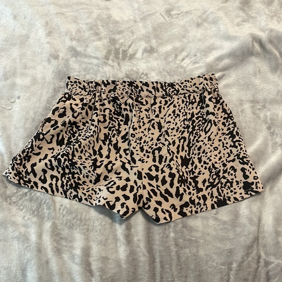 Leopard print shorts - Picture 3 of 7